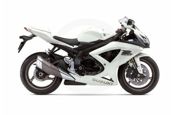 engine featurescompact and lightweight 599cc 4 stroke 4 cylinder liquid cooled