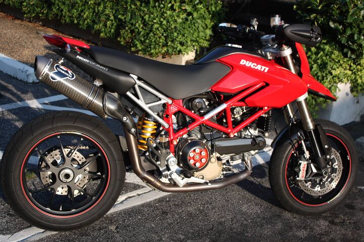 2008 ducati hypermotard 1100s with tons of additional accessories s model