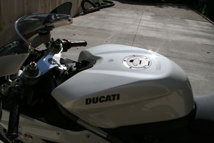 like new 2008 ducati 848 in pearl white