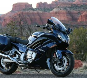2016 Yamaha FJR1300A and FJR1300ES Review | Motorcycle.com 2016 Yamaha FJR1300A and FJR1300ES Review | Motorcycle.com