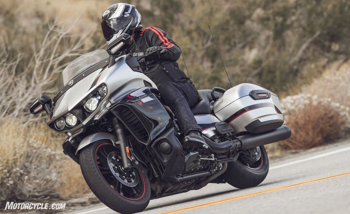 2018 yamaha star eluder review first ride, The Eluder s wide handlebar gives enough leverage to make direction changes surprisingly quick which can almost make the rider forget what a long heavy bike it is Note the replaceable feeler on the outside edge of the floorboard