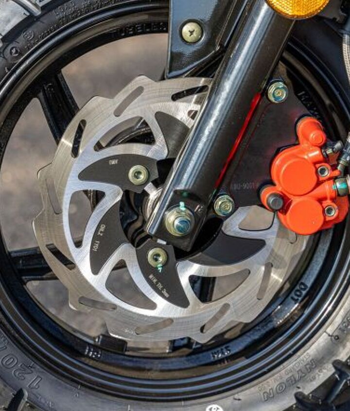 2022 lance cabo 125 review, There s a perfectly adequate and only slightly numb 190mm wave type disc in front complete with steel braided line and a 130mm drum out back If the Cabo could go faster you d want more but it can t and so you don t ABS No