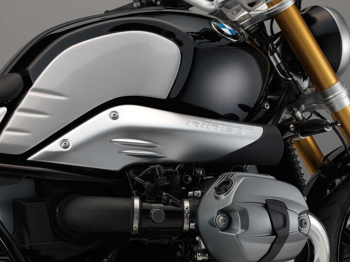 2014 bmw r ninet unveiling, The intake ducting s brushed aluminum is embossed with nineT and some speed lines that mirror those on the tank