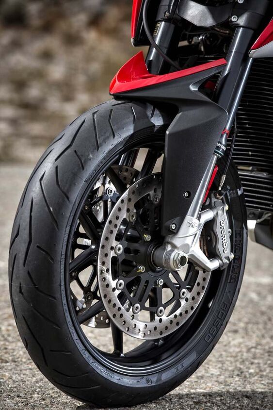 2014 mv agusta rivale 800 review first ride, Brembo monoblocs provide a sharp initial bite Bosch is currently developing an ABS system to work with the Rivale but it won t be ready for the initial batch of production units