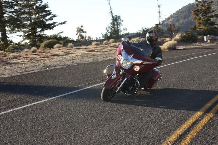 2014 indian chieftain review, Retro styling on a thoroughly modern motorcycle The Chieftain carries the vintage Indian heritage but performs like a modern cruiser