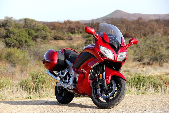 2014 yamaha fjr1300es review video, Aggressive and purposeful The FJR1300ES shows off its new inverted legs