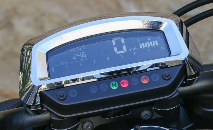 2014 honda gold wing valkyrie review first ride, The LCD instrumentation is remarkably easy to read in all lighting conditions Sometimes the sun s reflection off the bezel can be painfully bright