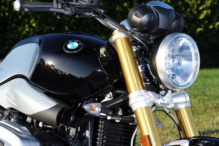 2014 bmw r ninet first ride review, Eyes linger when viewing the nineT Note the hand brushed aluminum cover over the engine s air intake embossed with the nineT name