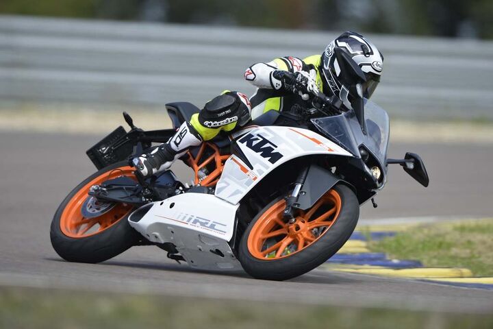 2015 ktm rc390 first ride review video, The RC390 can teach everything there is to be learned about riding quickly on a racetrack without the intimidation factor and higher costs of more powerful machines