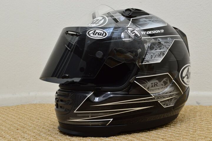 trizzle s take fun with arai faceshields, Since you can t see through the sidepod every first time Arai owner I ve talked to has experienced the same thing extreme frustration when trying to replace a faceshield