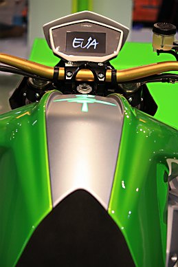 2014 eicma 2015 energica eva preview, Like the Ego the Eva features a color TFT instrument cluster