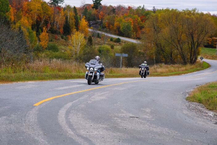 Four Moto Journalists Ride the Edge in Ontario – Video | Motorcycle.com