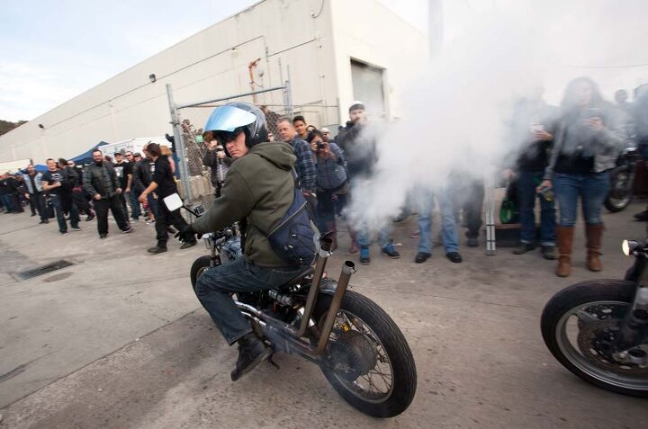 the dirtbag challenge 2014, Jason Lisica smokes the crowd at will with baby oil injected into the carbs of his 75 CB360