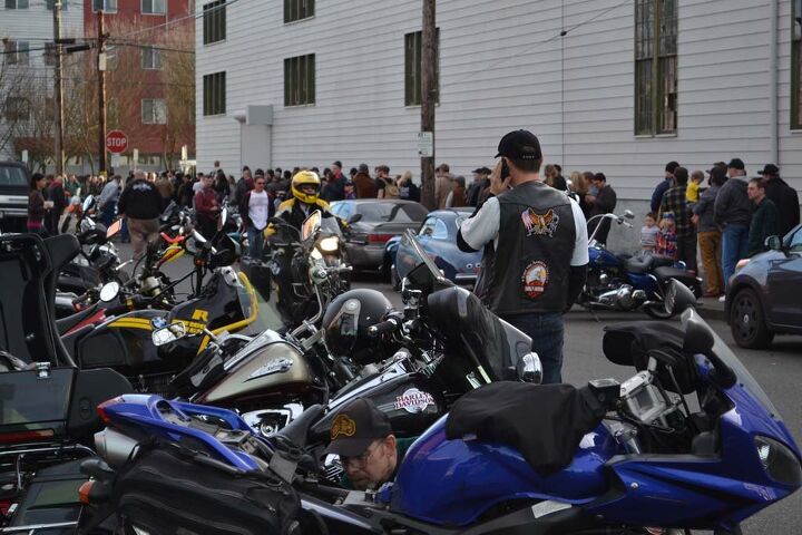 6th annual one motorcycle show, The line is literally around the block to get in