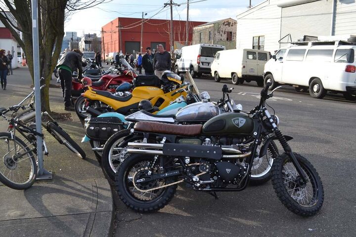 6th annual one motorcycle show, At least there are a lot of cool bikes to look at around the block during the wait