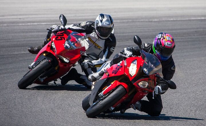 2015 six pack superbike shootout final answer, You ll never take me alive Chandler Then again maybe you will in about 50 feet