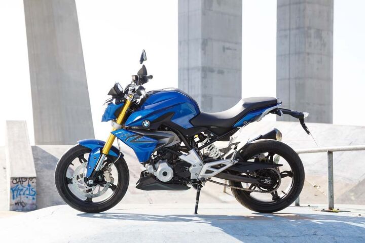 the bmw g310r versus the world, Sharp looks and impressive numbers make the BMW G310R sound appealing on paper But the proof will come once we get to throw a leg over one