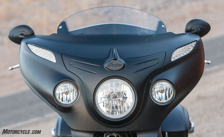 baggers brawl, The Chieftain Dark Horse has the only adjustable windscreen in this group
