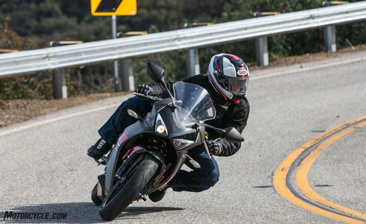 2017 honda cbr300r vs hyosung gd250r, Twisty confines are where the GD250R likes to roam Aggressive rake trail figures and a short wheelbase make for an agile motorcycle that likes to lean over