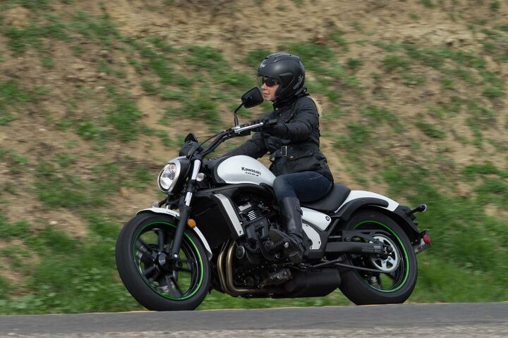 2015 kawasaki vulcan s first ride review female perspective, Enjoying with a custom tailored rider s triangle courtesy of Ergo Fit