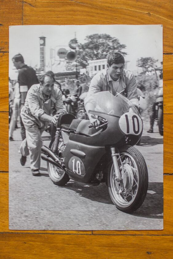 50 years in the grand prix paddock, Cecchini starting Renzo Pasolini s bike at the 1967 Isle of Man