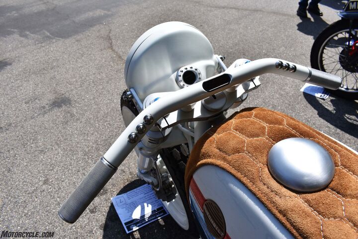 2017 venice vintage motorcycle rally report, No levers or cables here The Skyway R80 Boardracer uses an internally wired twist grip clutch and throttle A mini Motogadget display and button switches complete the cockpit