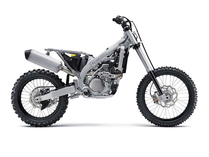 2016 kawasaki kx450f preview, Kawasaki claims the 2016 KX450F weighs 239 6 pounds fully fueled about 7 5 pounds lighter than the 2015 model