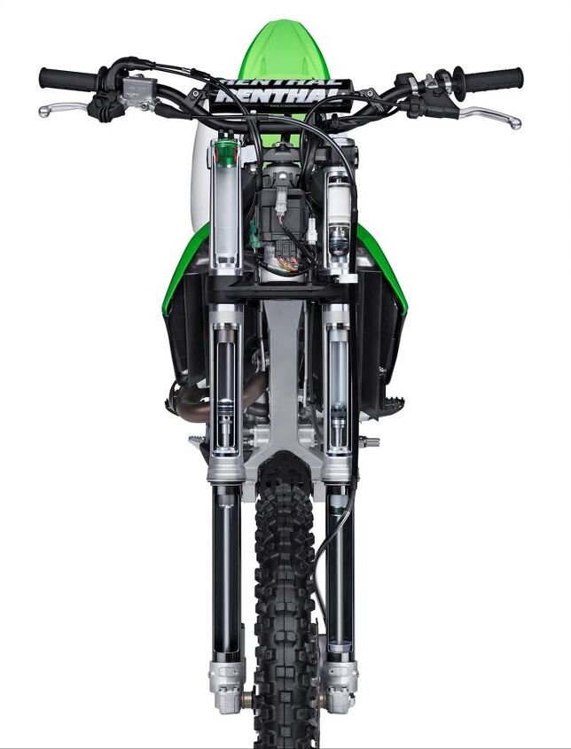 2016 kawasaki kx450f preview, Showa s air spring fork returns with a damping assembly in the left tube and three chambers of pressurized air in the right