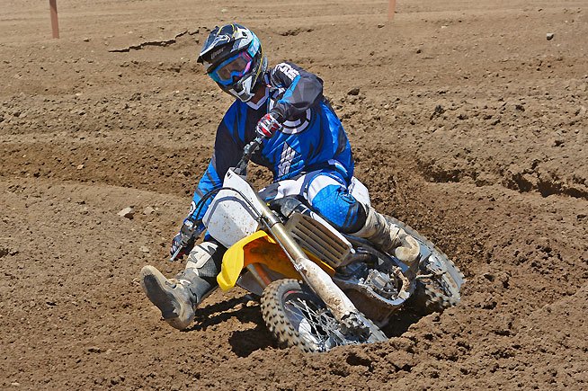2016 yamaha yz450f review, With its improved front end feel the YZ450F allows the rider to rail through rutted corners and attack berms with confidence