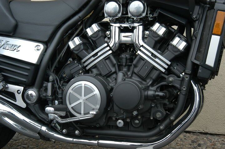 church of mo 2004 yamaha v max, Quite possibly the greatest streetbike engine ever produced