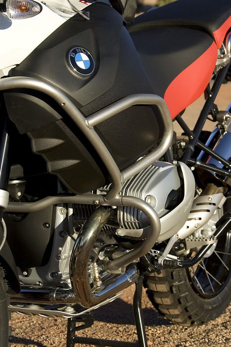 church of mo 2006 bmw r 1200 gs adventure, One of the many upgrades on the Adventure are the tank engine valve cover crash guards