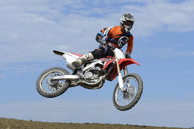 2016 honda crf250r review, While last year s Honda CRF250R was fast it wasn t the fastest machine in its class Honda is trying to change that with a more powerful CRF250R in 2016 We d call that a step in the right direction