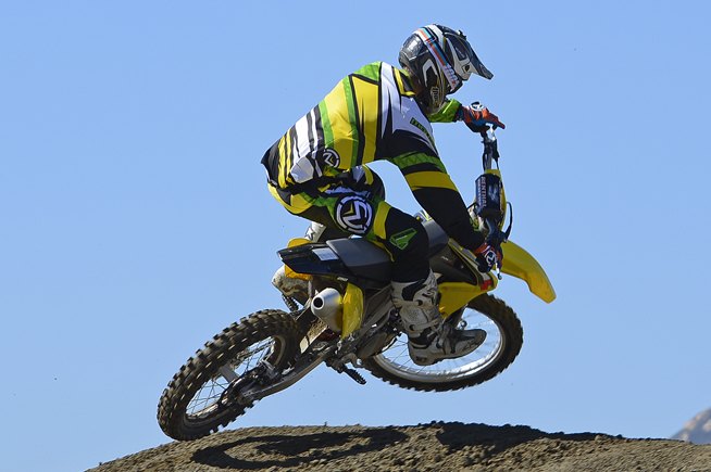 2016 suzuki rm z250 review, The RM Z s redesigned chassis gives up none of that classic Suzuki flickability It has a light and neutral feeling in the air or on the ground