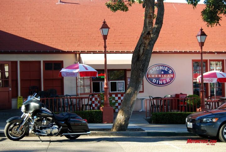 Church Of MO – 2009 Harley-Davidson Street Glide Review | Motorcycle.com