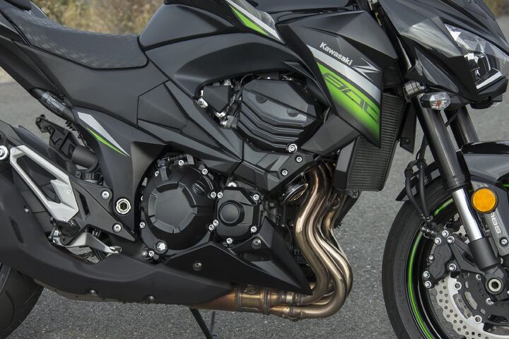2016 kawasaki z800 abs first ride review, Kawasaki bored out the previous Z750 engine to produce 806cc displacement The engine is supported by a steel backbone frame with support spars cradling both sides of the engine