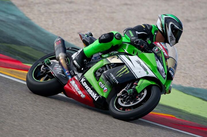 riding jonathan rea s kawasaki zx 10r superbike, Pridmore says his old school techniques made it difficult for him to feel comfortable with the superbike s auto blipping feature for clutchless downshifts