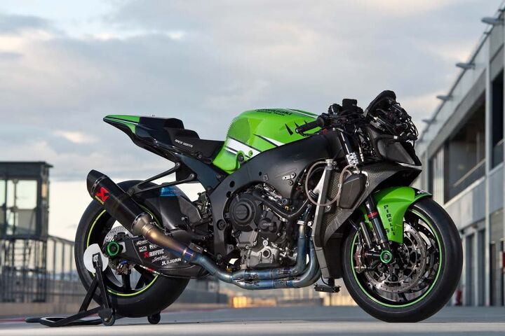 Riding Jonathan Rea's Kawasaki ZX-10R Superbike | Motorcycle.com