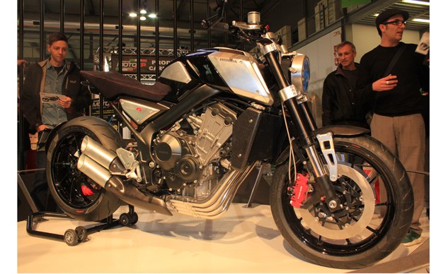 2015 EICMA: Honda CB4 Concept