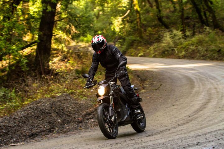 2016 zero dsr first ride review, Cast wheels limit how far one can veer off the beaten path with the DSR but for exploring fire roads or mild trails the DSR is up for the task