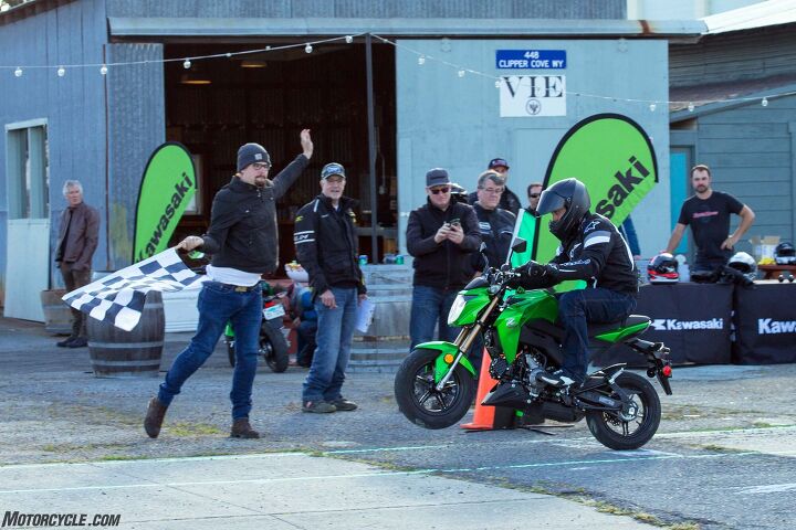 2017 kawasaki z125 pro first ride review, If you re looking for cheap thrills then Kawasaki has a winner with the Z125 Pro And yes it ll pull clutch up wheelies All that s left to do now is a battle royale with the Honda Grom