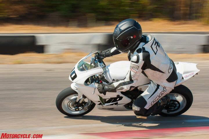 kayo mr125 review, Marcos Munoz was tired of spending hundreds of dollars and waking up extra early to take his Kawasaki ZX 6R to far flung trackdays With the Kayo he can get to a couple kart tracks near his house in 45 minutes and be on track 30 later