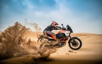 2017 KTM 1290 Super Adventure R And T Preview