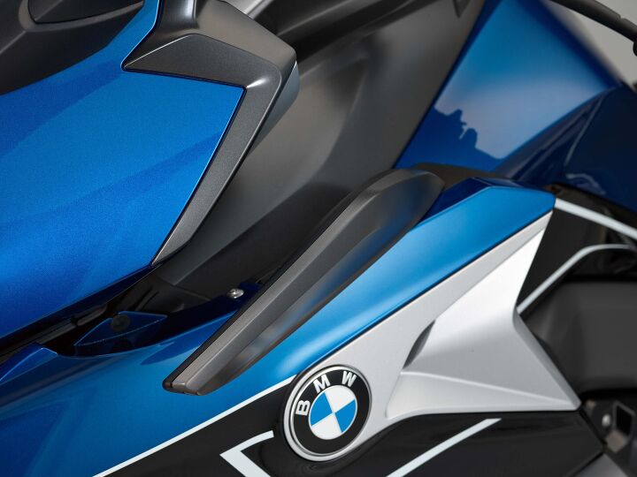 2017 bmw k1600gt preview, The adjustable slipstream deflectors fine tune the airflow to the rider s preferences