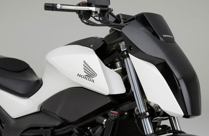Honda Ridding Asist Honda Riding Assist Technology Lets Motorcycles Balance Themselves ...