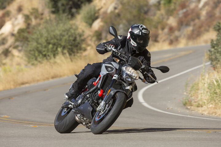 2018 aprilia shiver 900 first ride review, The 2018 Aprilia Shiver 900 feels like it would be at home with just about any type of riding you could throw at it Commuting canyons blasting through the city you name it the Shiver can do it