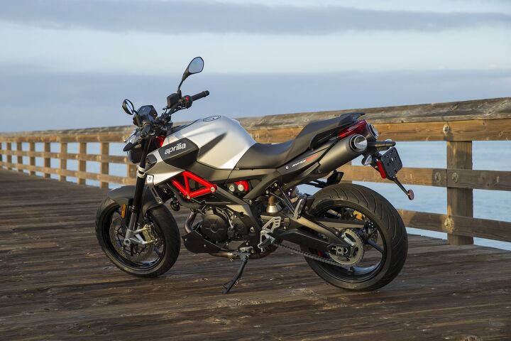 2018 aprilia shiver 900 first ride review, A beautiful day to ride motorcycles on the Ventura pier