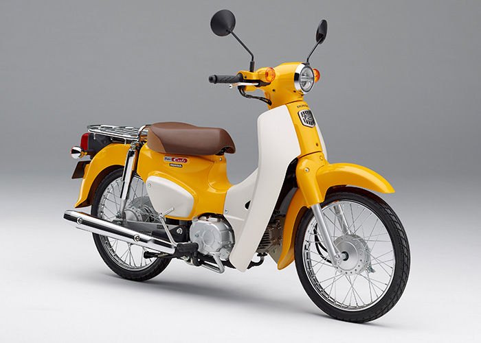 100 000 000 honda super cubs how many is that and what does it all mean, The 2017 Super Cub 50 sports LED lighting and powerful dual drum brakes It sells for 232 200 yen in Japan 2 063 today