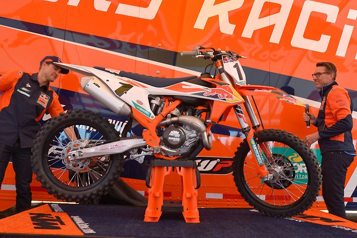 ktm unveils 2018 450 sx f factory edition, Ryan Dungey left and KTM North America president John Hinz unveiled the 2018 KTM 450 SX F Factory Edition during a worldwide press launch at the company s new supercross test track near its Murrieta California headquarters