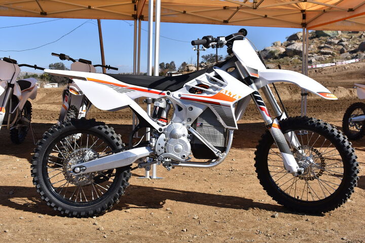 2018 alta motors redshift mx and mxr first ride review, For whatever reason electric vehicles for the most part have always been designed to look goofy not the Alta The bodywork is actually quite minimal and exposes its high quality componentry nicely