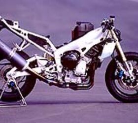 Church of MO: Yamaha YZF-R1 Y2K (2000) First Ride | Motorcycle.com